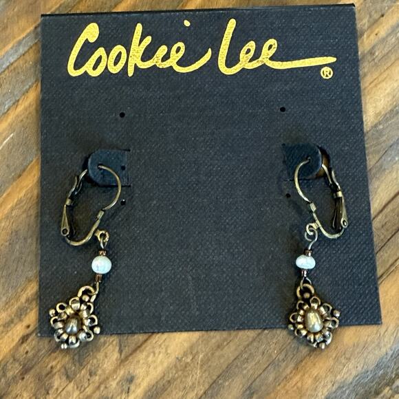 Silver Tone Hoop & Freshwater Pearl Pierced Earring Lot Cookie Lee - Picture 5 of 6